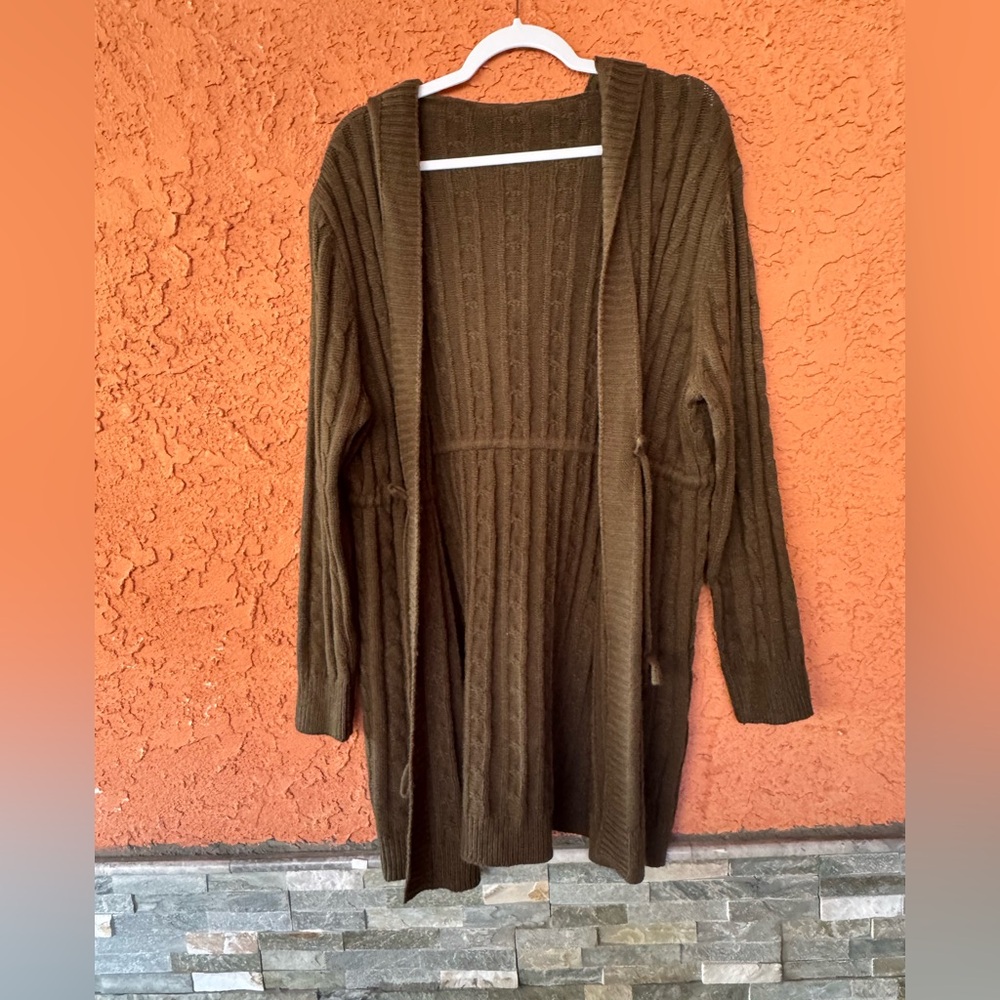 Brown Cable Knit Hooded Sweater